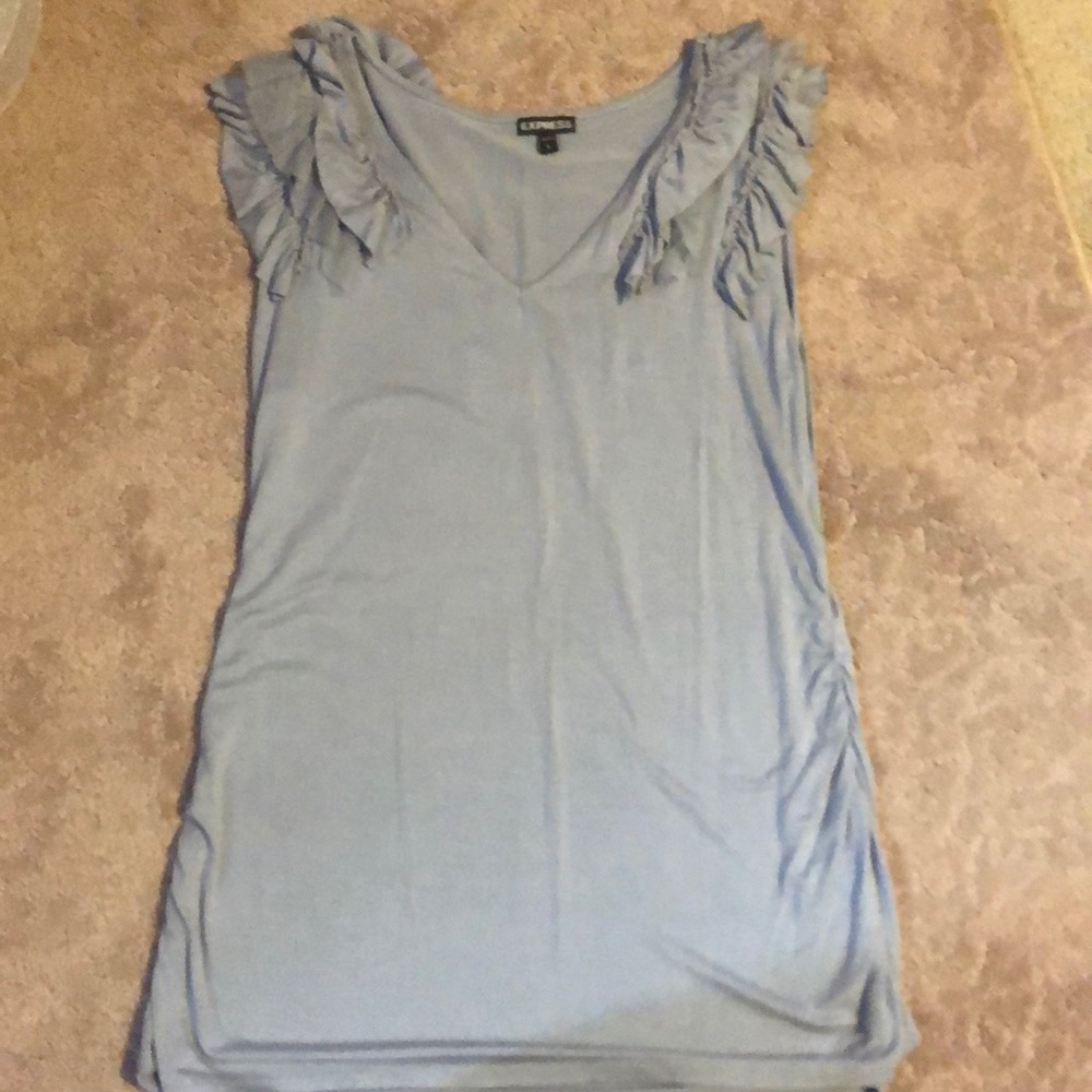 Sleeveless shirt